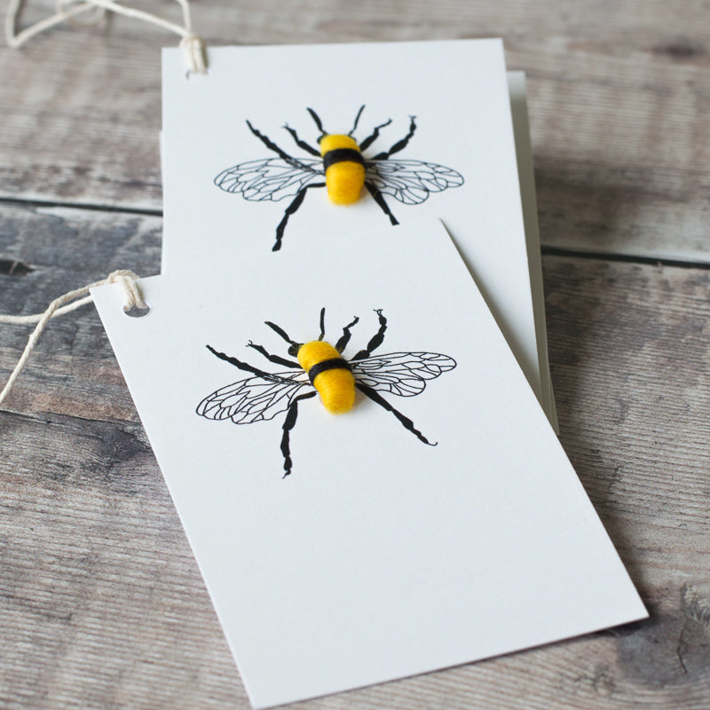 Gift Tags with a Bee, pack of 6